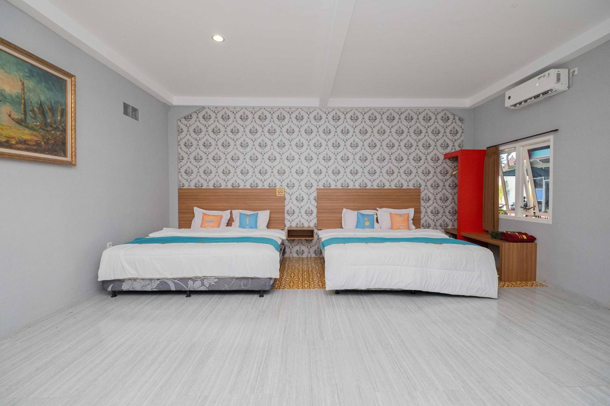 Sans Wm Hotel Blitar Exterior foto